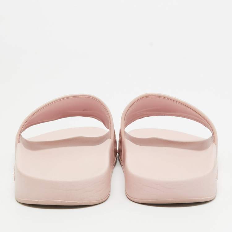مملوكة مسبقًا Givenchy Pink Rubber Logo Flat Slides Size 38