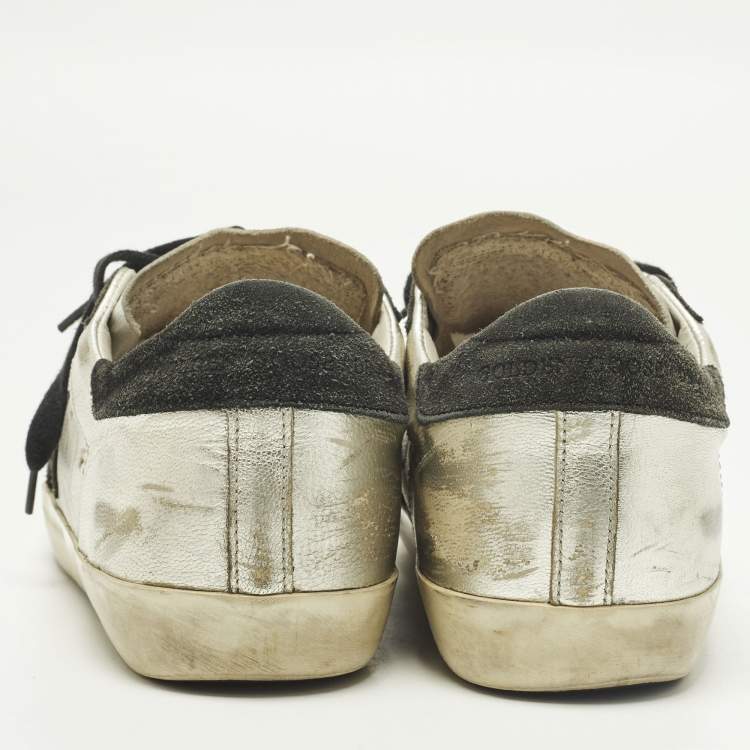 مملوكة مسبقًا Golden Goose Superstar Size 38 Silver/Black Leather and Suede Lace Up Sneakers