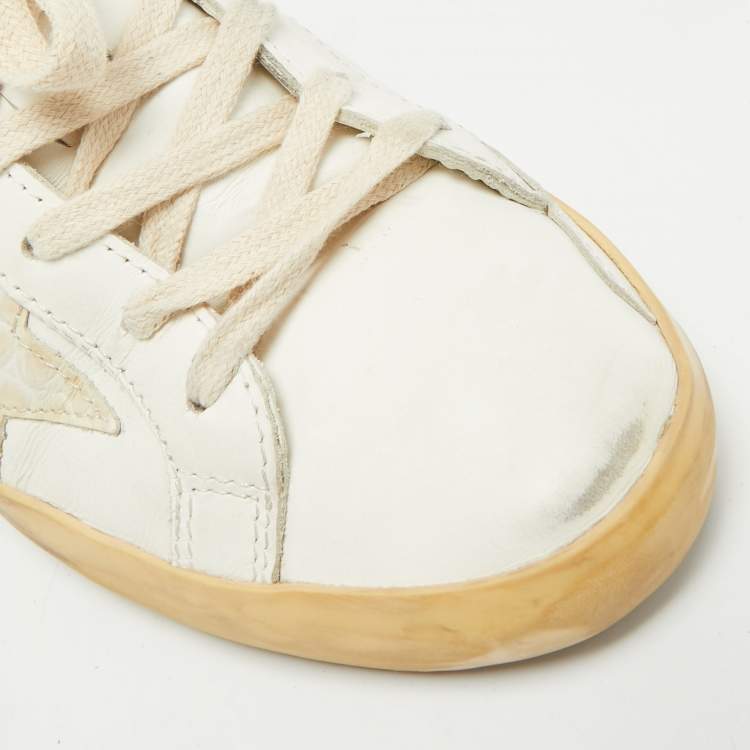 مملوكة مسبقًا Golden Goose Superstar Size 37 White Croc Embossed Leather and Leather Mules