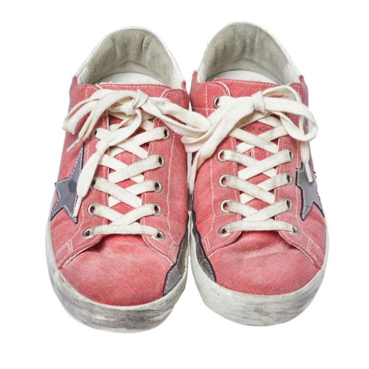 مملوكة مسبقًا Golden Goose Pink Denim And Metallic Silver Star Applique Low Top Sneakers Size 38