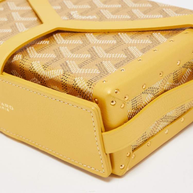 Pre Owned Goyard Yellow/Gold Coated Canvas and Leather Minaudiere Trunk Bag