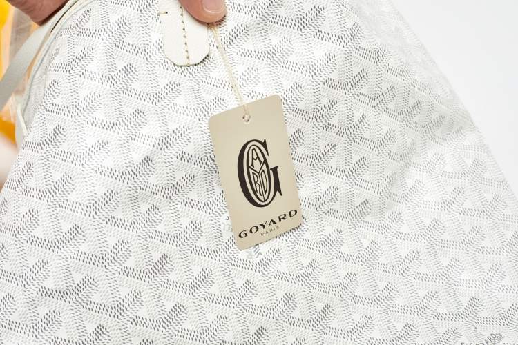 Pre Owned Goyard White Goyardine Canvas and Leather Saint Louis PM Tote