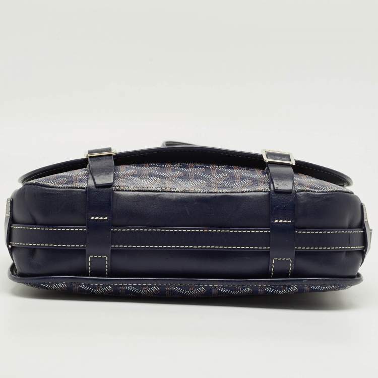 Pre Owned Goyard Navy Blue Goyardine Coated Canvas Belvedere MM Saddle Bag