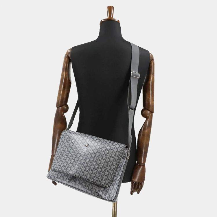 مملوكة مسبقًا Goyard Capetien Mm Shoulder Bag In Pvc And Leather Gray Herringbone
