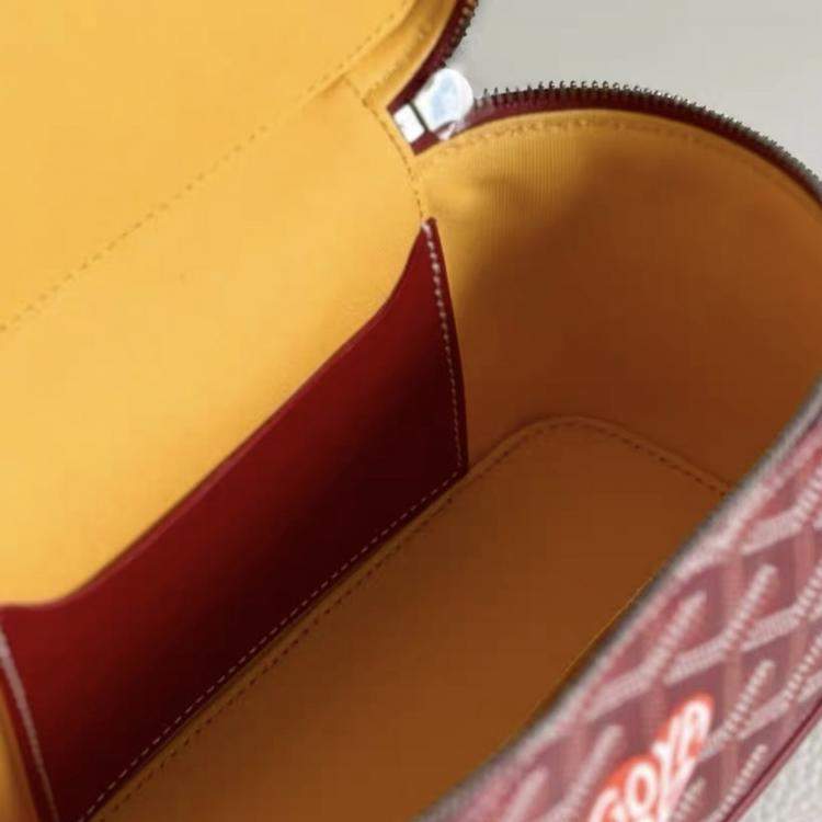 Pre Owned Goyard Red Muse Mini Cosmetic Pouch with Shoulder Strap