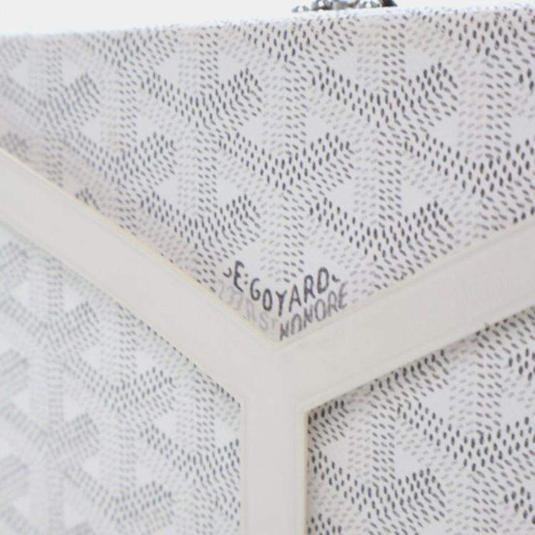 مملوكة مسبقًا Goyard Mini Goyardine Minaudiere Trunk Bag