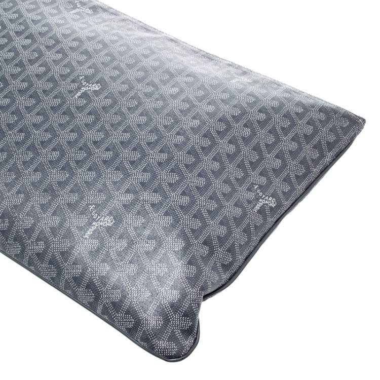 Pre Owned Goyard Grey Chevron Print Coated Canvas Senat Clutch 