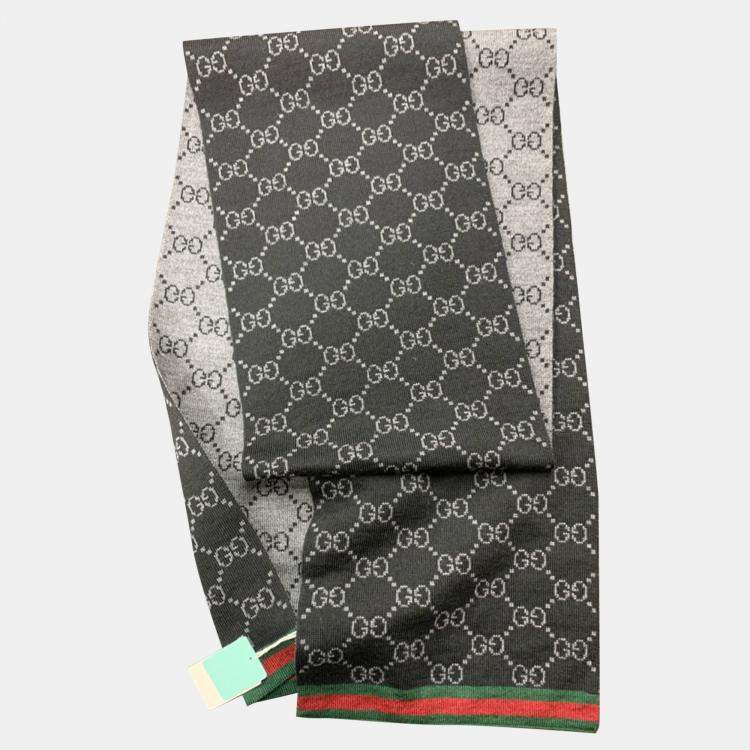 Pre Owned Gucci Black Wool GG Scarf