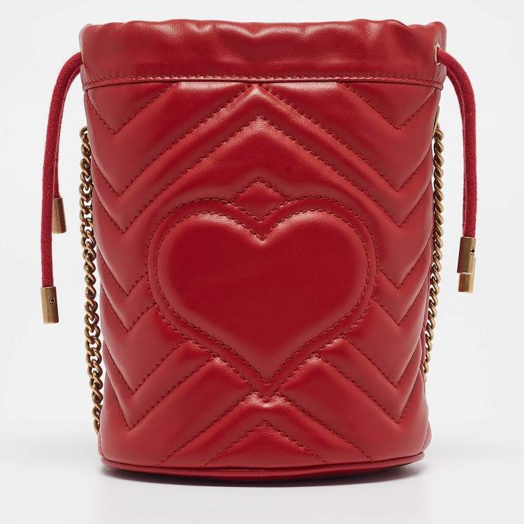 Pre Owned Gucci red Matelasse Leather Mini GG Marmont Bucket Bag
