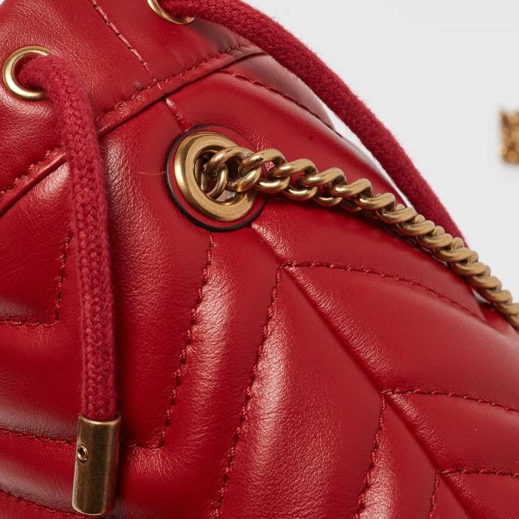 Pre Owned Gucci red Matelasse Leather Mini GG Marmont Bucket Bag