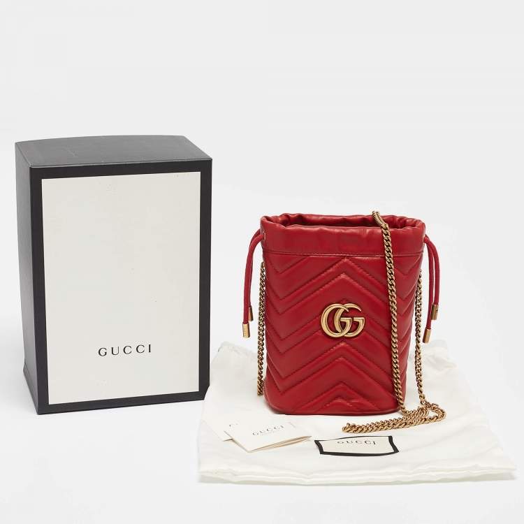 Pre Owned Gucci red Matelasse Leather Mini GG Marmont Bucket Bag