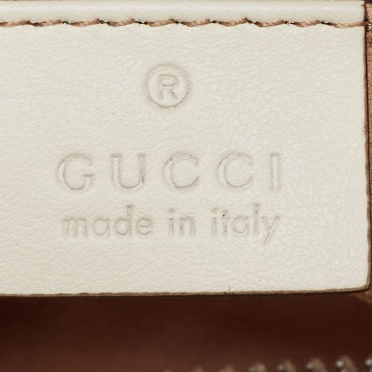 Pre Owned Gucci Off White Matelassé Leather GG Marmont Belt Bag