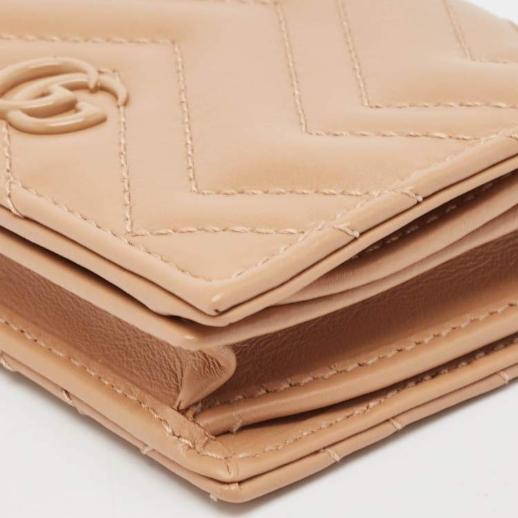 Pre Owned Gucci Beige Matelassé Leather GG Marmont Card Case