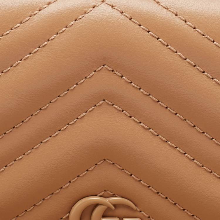 Pre Owned Gucci Beige Matelassé Leather GG Marmont Card Case