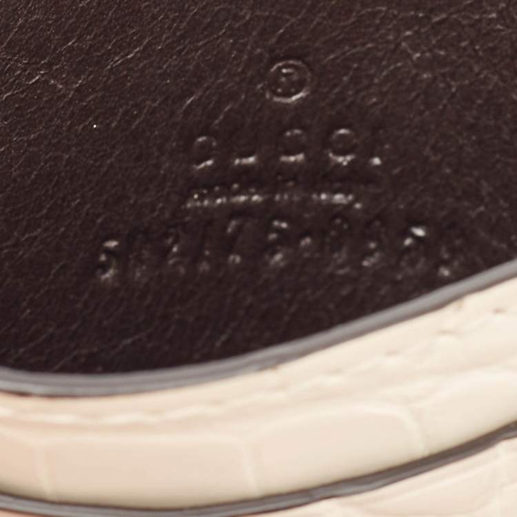 مملوكة مسبقًا Gucci Cream Alligator GG Marmont Card Holder
