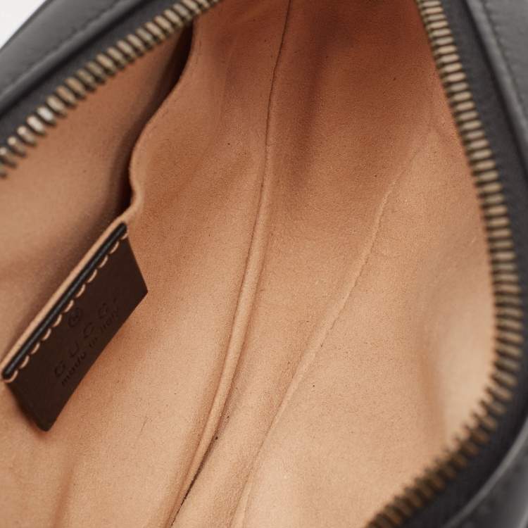 مملوكة مسبقًا Gucci Black Matelassé Leather Mini GG Marmont Belt Bag