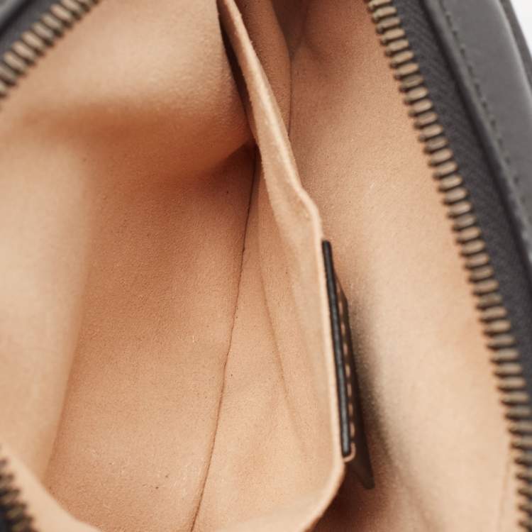 مملوكة مسبقًا Gucci Black Matelassé Leather Mini GG Marmont Belt Bag