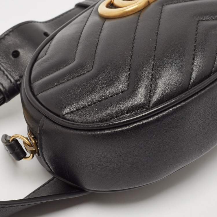 مملوكة مسبقًا Gucci Black Matelassé Leather Mini GG Marmont Belt Bag