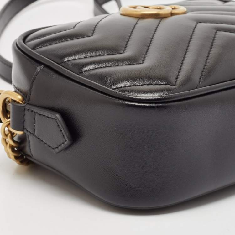 Pre Owned Gucci Black Matelasse Leather Mini GG Marmont Shoulder Bag