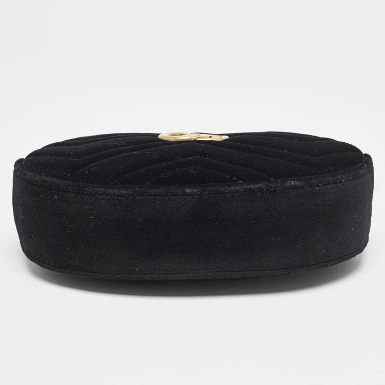 Pre Owned Gucci Black Matelassé Velvet GG Marmont Belt Bag