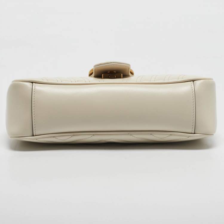 Pre Owned Gucci Off White Matelassé Leather Small GG Marmont Shoulder Bag
