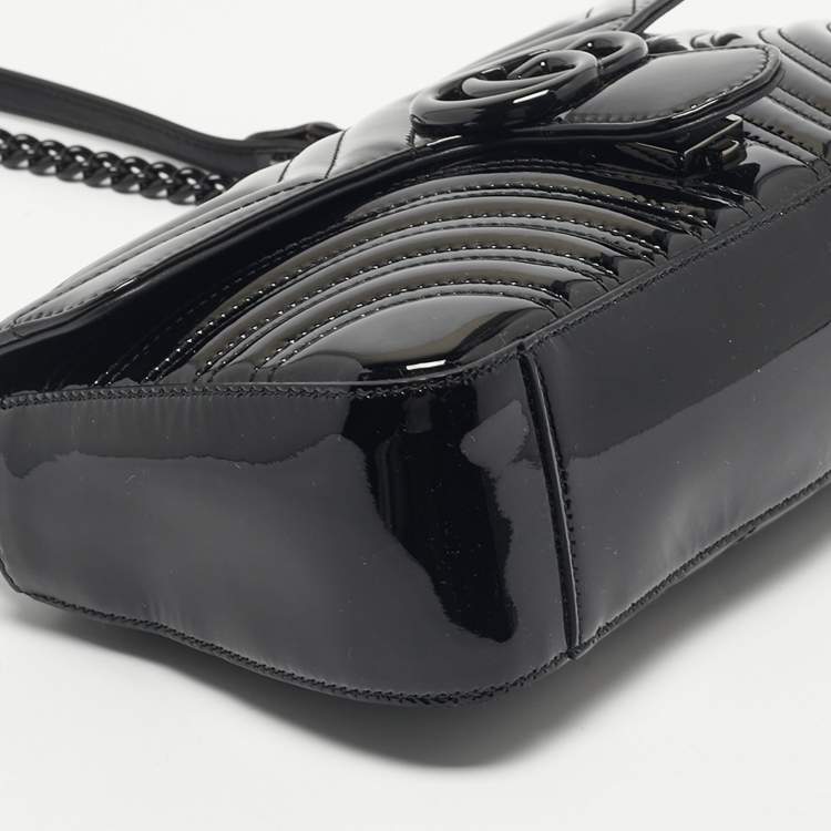 Pre Owned Gucci Black Matelassé Patent Leather Medium GG Marmont Shoulder Bag