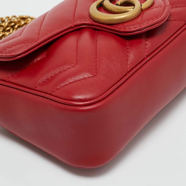 Pre Owned Gucci Red Matelassé Leather Super Mini GG Marmont Shoulder Bag