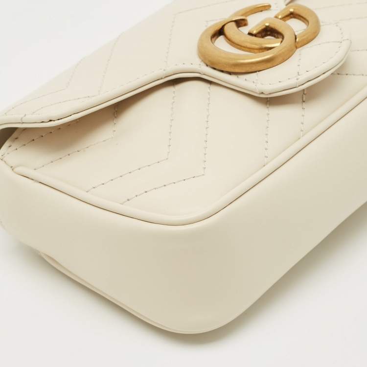Pre Owned Gucci Off White Matelassé Leather Super Mini GG Marmont Shoulder Bag