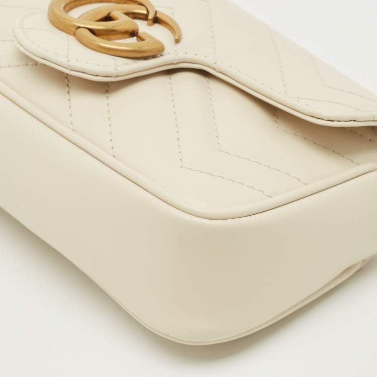 Pre Owned Gucci Off White Matelassé Leather Super Mini GG Marmont Shoulder Bag