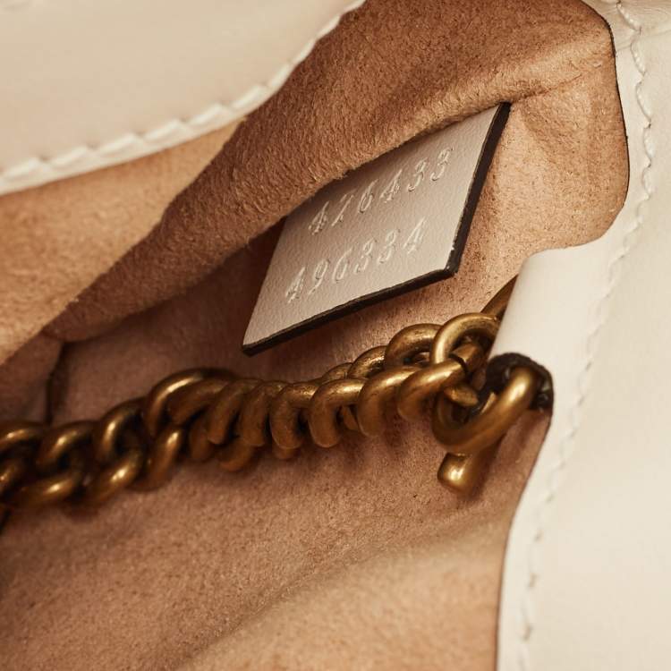 Pre Owned Gucci Off White Matelassé Leather Super Mini GG Marmont Shoulder Bag