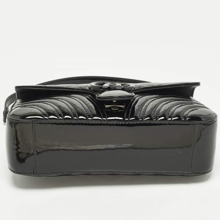 Pre Owned Gucci GG Marmont Medium Black Matelassé Patent Leather Shoulder Bag