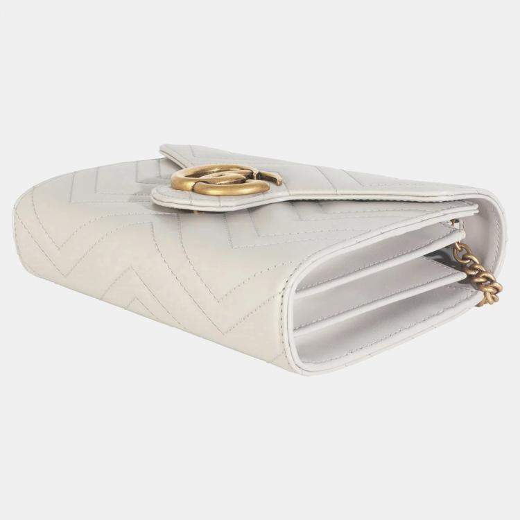مملوكة مسبقًا Gucci Grey Calfskin Matelasse GG Marmont Chain Wallet