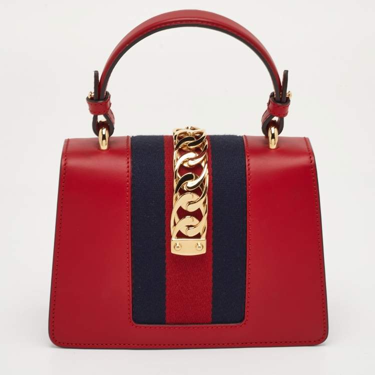 Pre Owned حقيبة غوتشي يد علوية سيلفي ميني جلد أحمر ويب