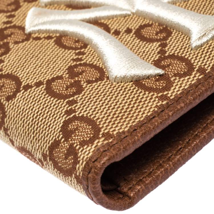Pre Owned Gucci Beige/Brown GG Canvas New York Yankees Patch Bifold Wallet