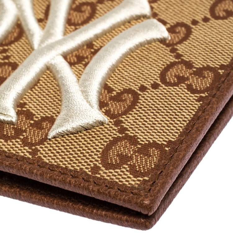 Pre Owned Gucci Beige/Brown GG Canvas New York Yankees Patch Bifold Wallet