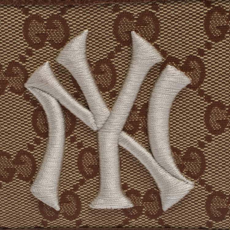 Pre Owned Gucci Beige/Brown GG Canvas New York Yankees Patch Bifold Wallet