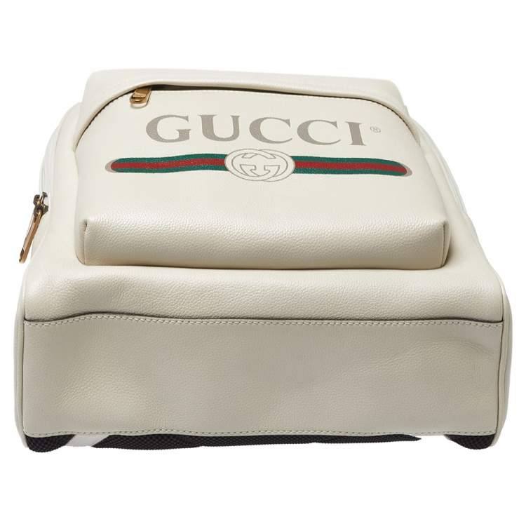 مملوكة مسبقًا Gucci Off White Leather Logo Print Backpack