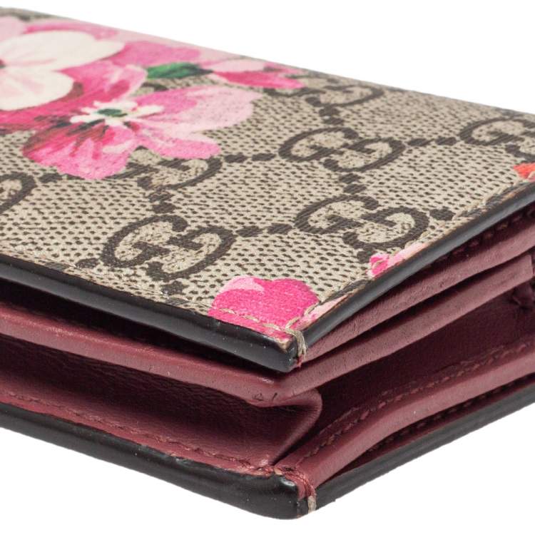 Pre Owned Gucci Beige/Pink GG Blooms Supreme Canvas Card Case