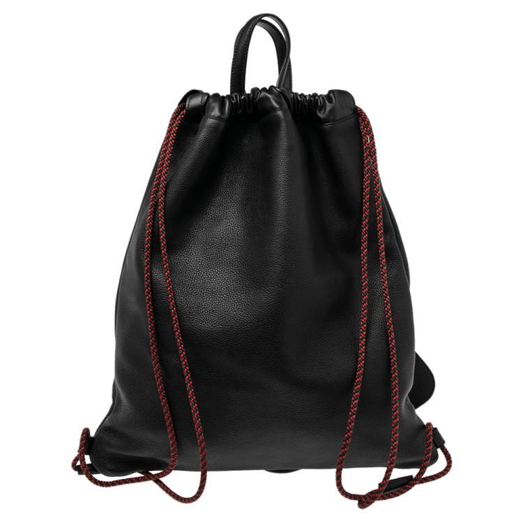 Pre Owned Gucci Black Leather Logo Drawstring Backpack