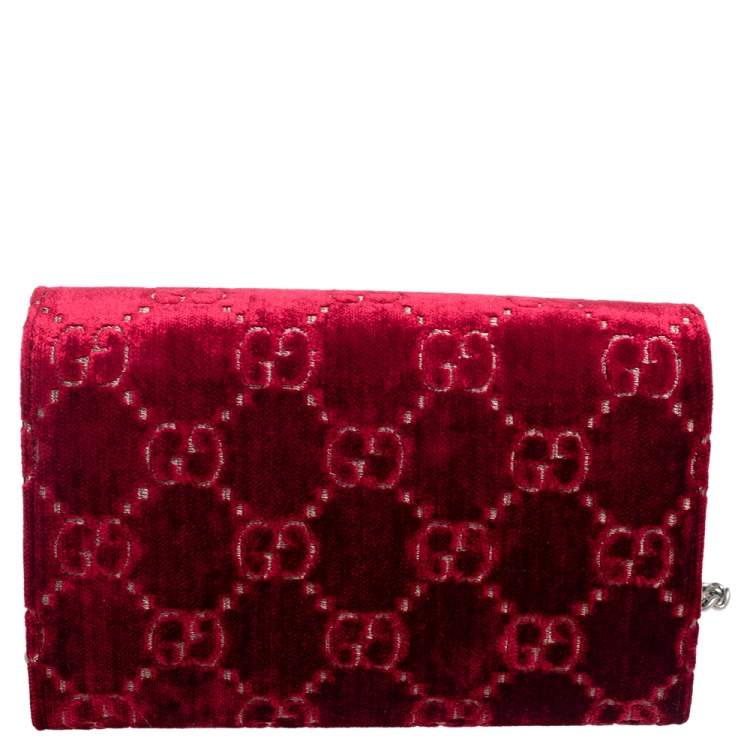 مملوكة مسبقًا Gucci Red GG Velvet Mini Dionysus Wallet On Chain