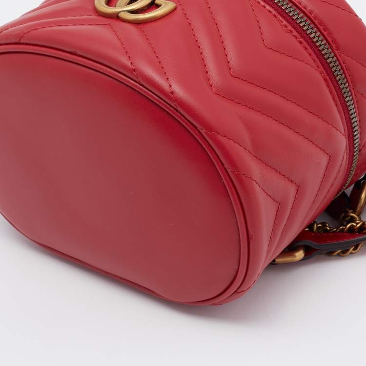 مملوكة مسبقًا Gucci Red Leather Mini GG Marmont Vanity Backpack
