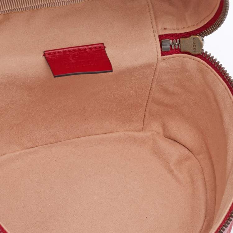 مملوكة مسبقًا Gucci Red Leather Mini GG Marmont Vanity Backpack