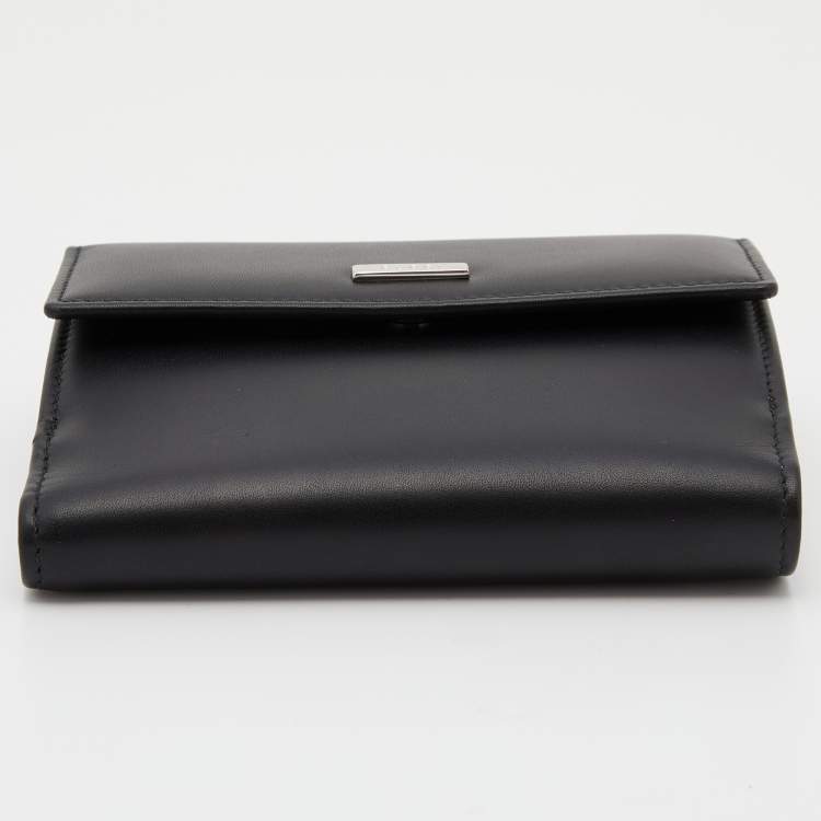 Pre Owned Gucci Black Leather Trifold Wallet