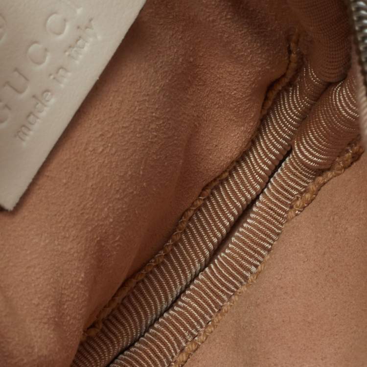 Pre Owned Gucci Off White Matelasse Leather GG Marmont Round Coin Purse