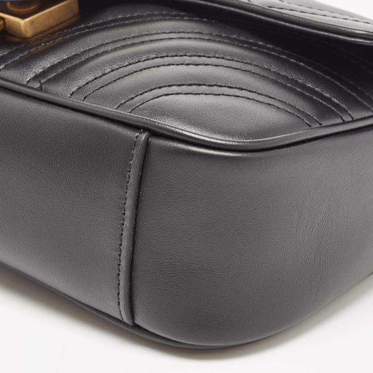 Pre Owned Gucci Black Matelassé Leather Mini GG Marmont Shoulder Bag