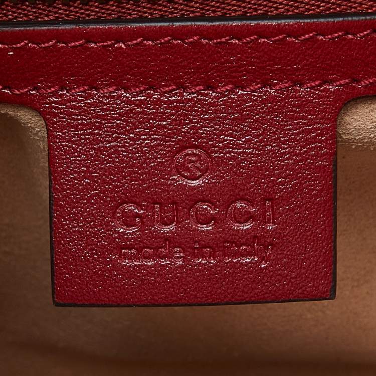 Pre Owned Gucci Red Matelassé Leather Medium GG Marmont Chain Bag