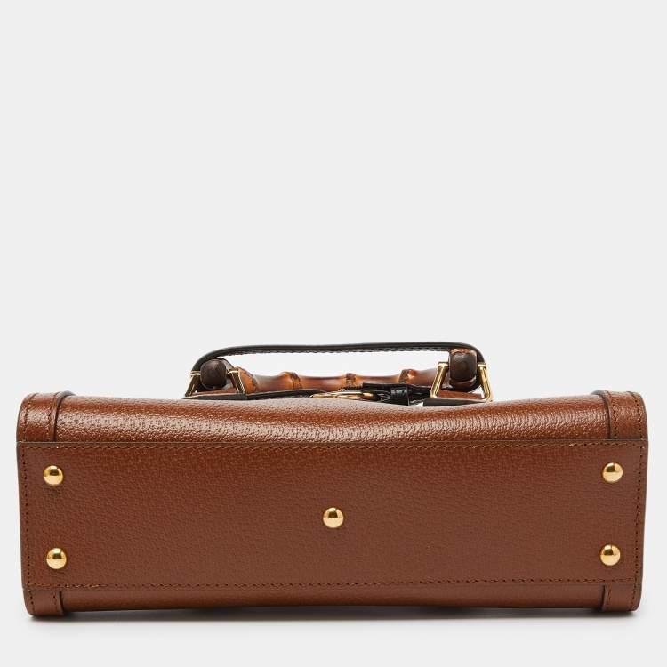 مملوكة مسبقًا Gucci Brown Leather Small Diana Chain Shoulder Bag