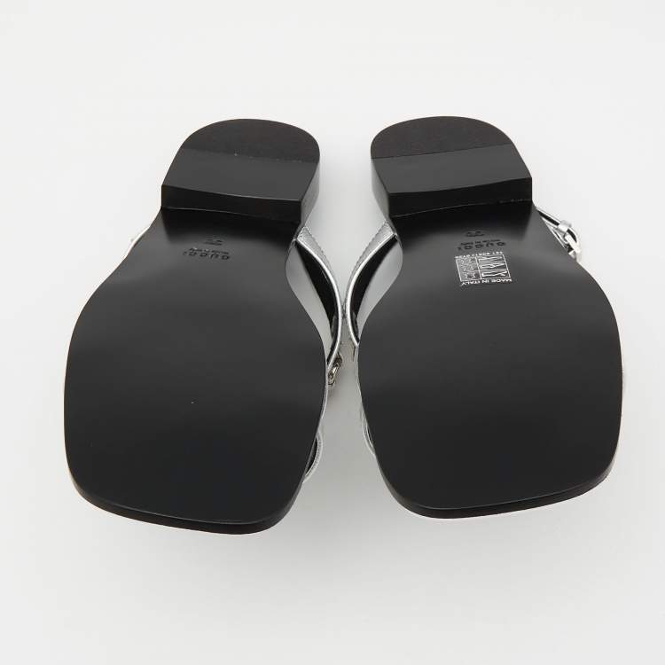 Pre Owned Gucci Silver Leather Divine Flat Sandals Size 38