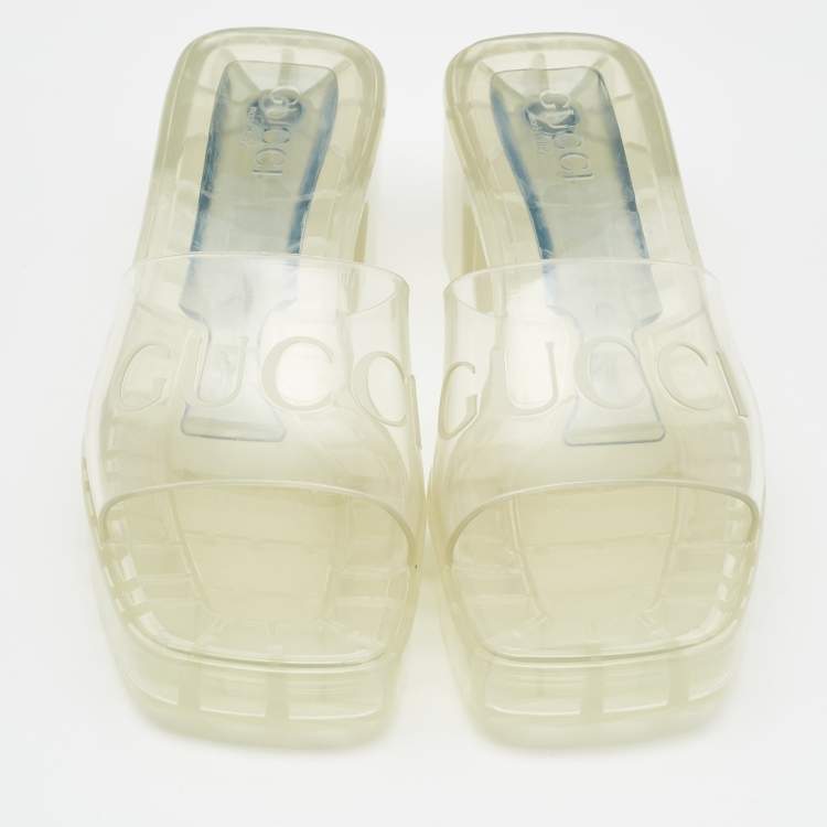 Pre Owned Gucci Transparent Rubber Embossed Logo Slide Sandals Size 39