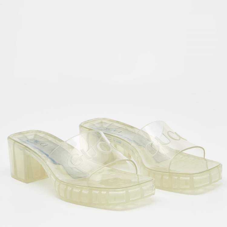 Pre Owned Gucci Transparent Rubber Embossed Logo Slide Sandals Size 39